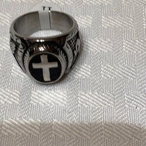 Men’s Stainless Steel Cross Ring.